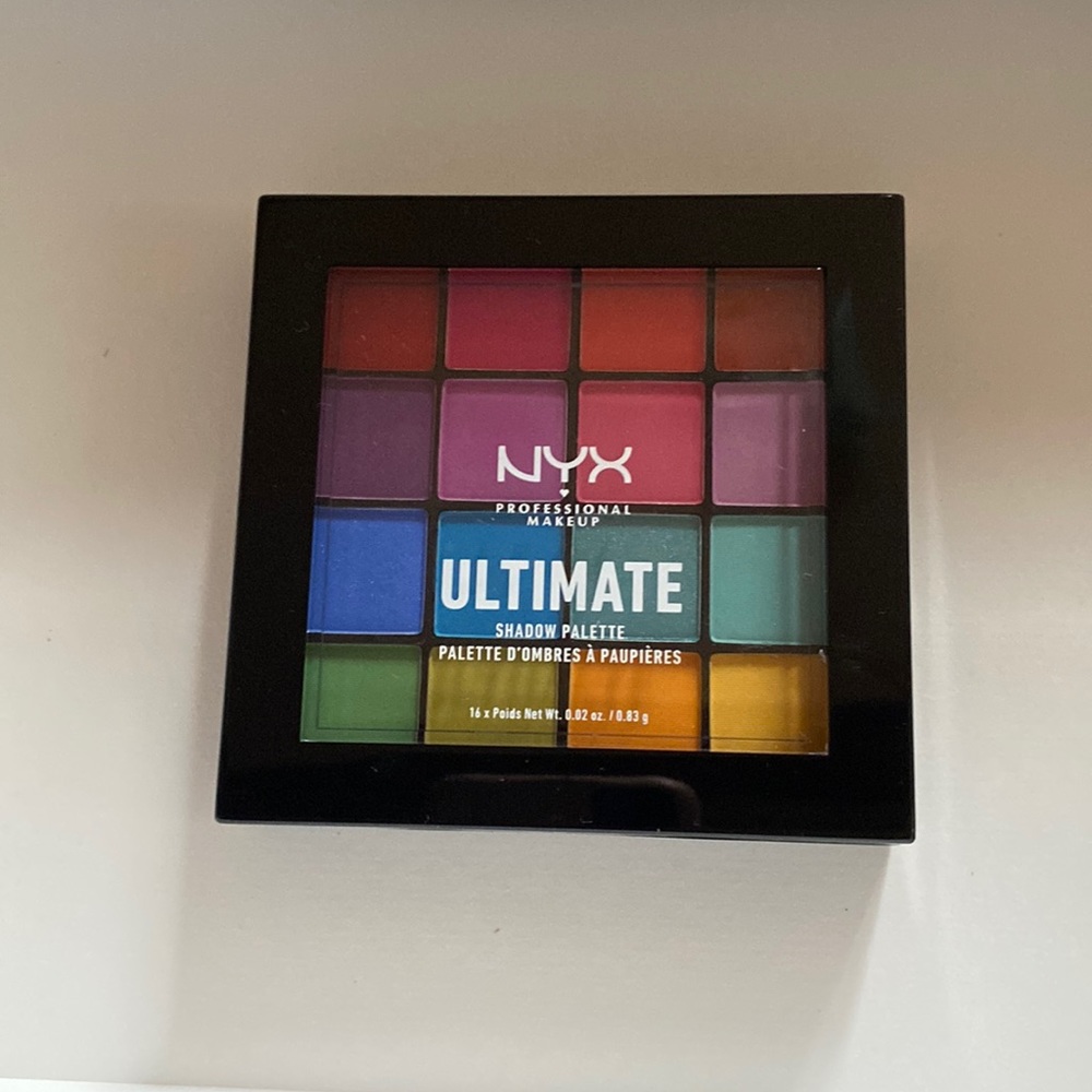 NYX Ultimate eyeshadow pallet
